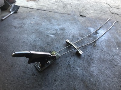 Тросы тормоза ручного a4 b7 quattro фото №1