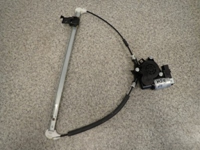 Mazda 5 cw ii 10- подъемник стекло задний левый фото №1