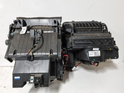 Opel mokka отопитель воздуходувка europa фото №1