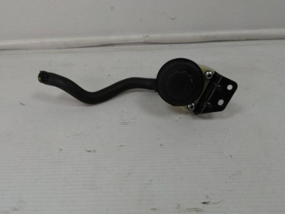 Ssangyong musso 2.2 19r бачок підсилювача фото №1