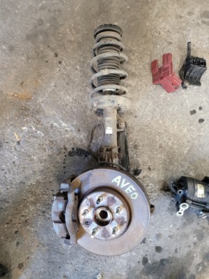 Поворотный кулак левый перед chevrolet aveo t300 1.3 фото №1