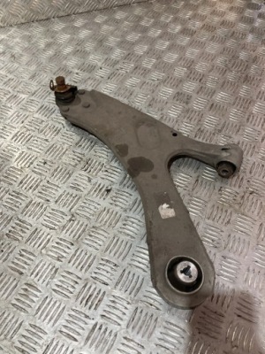 Рычаг левый перед citroen c4 3 20- фото №1