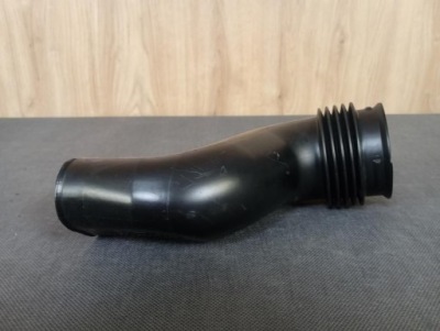 Mercedes slk r170 шланг труба пабтрубок  воздуха воздухозаборник 2.0 k a1705280607 фото №1