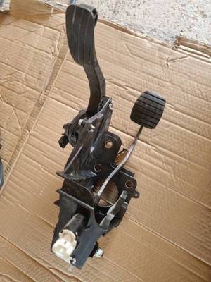 Педаль газа тормоза master iii iv 180101626r фото №1