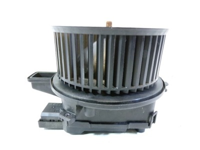 Воздуходувка обдув вентилятор audi a4 b9 4m1820021 фото №1