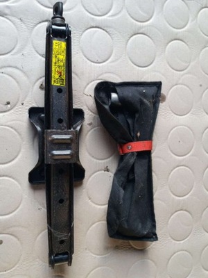 Honda crv iii домкрат ключ ушко фото №1