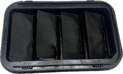 O3 cadillac escalade iv 2014 - решётка декомпрессионная задний  13502349 фото №1