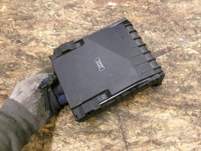 Vw scirocco крышка коробка предохранителей фото №1