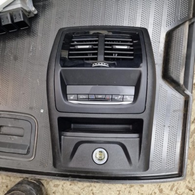 Решітка обдув панель кондиціонер kpl. x4 g02 9363822 фото №1