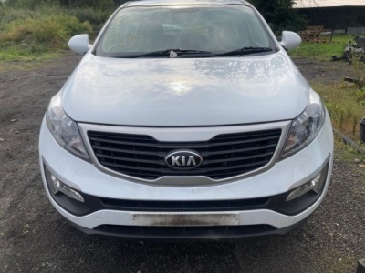 Pas передний балка радиатор kia sportage iii 1.7 d фото №1