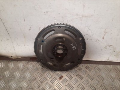 Audi a4 s4 b9 2017 с передний колесо маховик фото №1