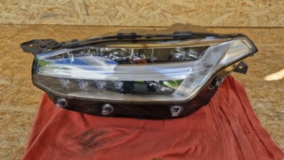 Volvo xc90 рестайлінг  full led фара лівий перед 32228688 фото №1