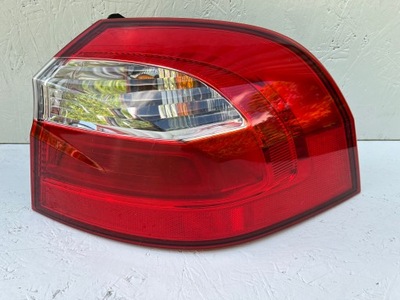 Kia rio iii 2011 2016 лампа задняя правая 92402-1w2 фото №1