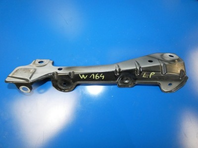 Mercedes ml w164 кронштейн крыла левый перед фото №1