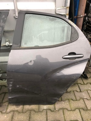 Toyota yaris iv 2020- дверь левая задняя фото №1