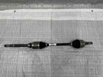 Jeep avenger 2023 1,2 thp привідний вал передня права 9844026780 оригінал фото №1