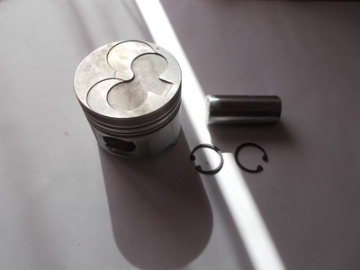 #180 поршень opel isuzu 1,7 d 4ee1-t фото №1