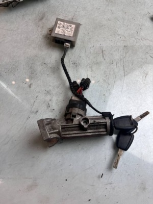 Fiat ducato --- замок запалювання 01386569080 фото №1