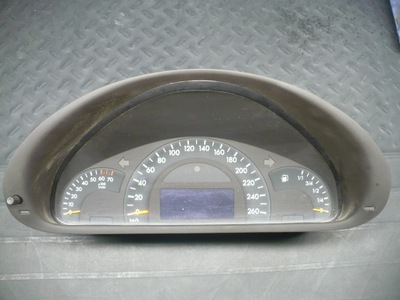 Лічильник mercedes w203 2.0 фото №1