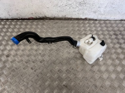 Tesla model x бак омывателя 1056761-00-b фото №1