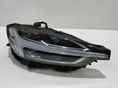 Лампа права full led volvo xc60 ii mid led 31656617 фото №1