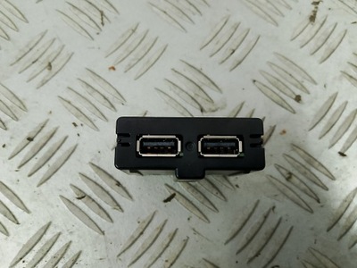 Vw atlas cross lift 2021 порти входу usb 5q00357262 фото №1