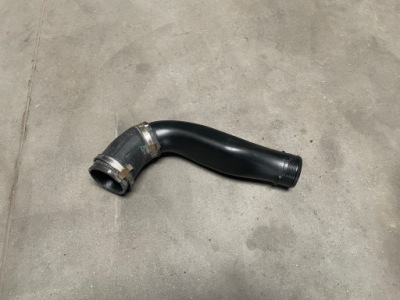 Труба впускной шланг воздуха v50 c30 s40 ii d5 фото №1