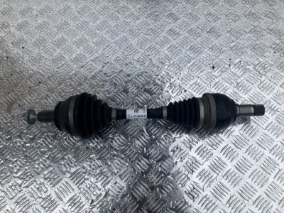 Приводной вал левая короткий mercedes a klasa w177 1.3 cgi фото №1