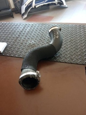 Шланг інтеркулер audi a4 b8 8k0145737s фото №1