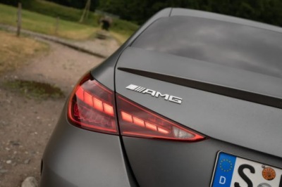 Mercedes w206 спойлер c43 спойлер na крышка качество!! фото №1