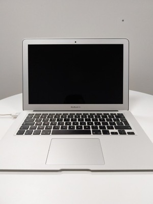 Apple Macbook air a1466 13,3" i5 8GB / 128GB