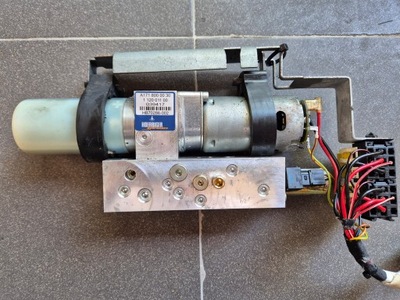 Насос дах mercedes slk r171 1718000030 фото №1