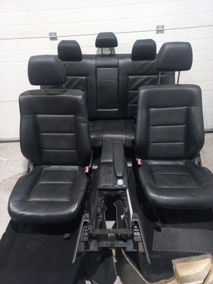 Заднє сидіння сидіння салон mercedes w212 sedan europa фото №1