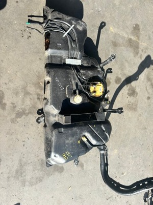 Peugeot partner ii бак пального повний справний фото №1