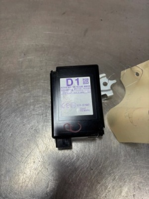 Модуль блок керування toyota rav4 iv 4 89760-42040 org фото №1