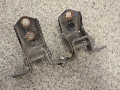 Mazda cx7 cx-7 06-12 петли дверь задние левая фото №1