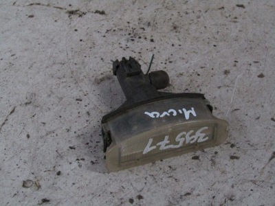 Nissan micra освітлення номерного знака фото №1