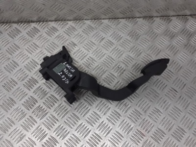 Потенціометр газу lancia delta 2.0 d mj фото №1