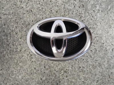 TOYOTA AURIS 07- EMBLEMAT ZNACZEK W ZDERZAK