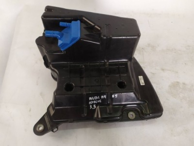 Бак рідина adblue audi a4 b9 8w0131878 фото №1