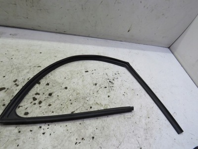 Прокладка скло двері правий перед mazda 3 bm 13- фото №1