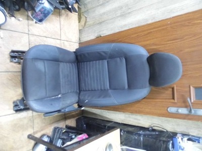 Volvo v50 s40 ii 2.0d 05' сиденье левый перед фото №1