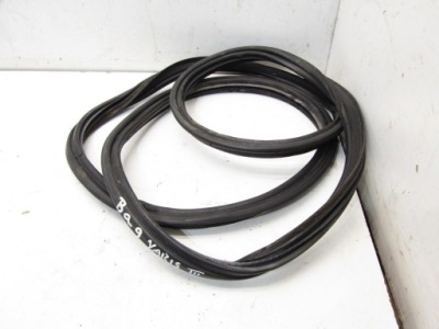 Прокладка кузовная багажника задняя задняя toyota yaris iii фото №1