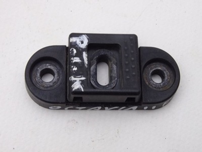 Skoda octavia ii 04-13 відбійник кришки задня фото №1