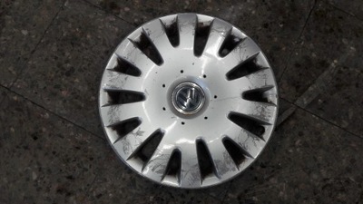 1K0601147G TAPACUBOS VW PASSAT B6 16  