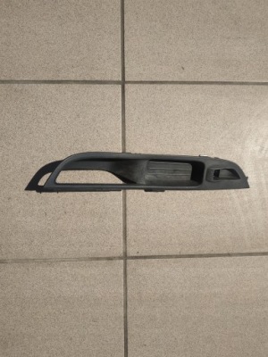Накладка кронштейн двері ford focus фото №1