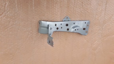 Mazda 3 bp 2019- кронштейн крила лівий перед фото №1