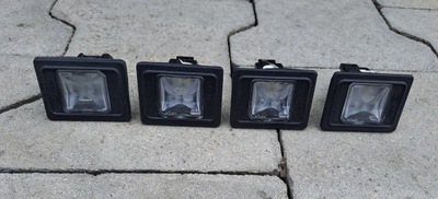 Mercedes w176 w166 лампа освітлення номерного знака фото №1