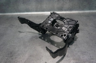 SOPORTE CESTA RADIO AUDI TT 8J 8J0858005E  