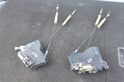 Замок дверь правый левый перед toyota prius plus + europa фото №1